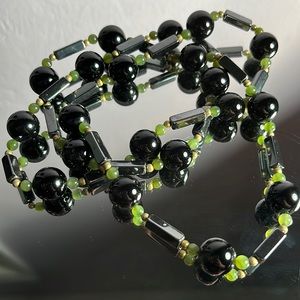 OBSIDIAN AND HEMATITE NECKLACE